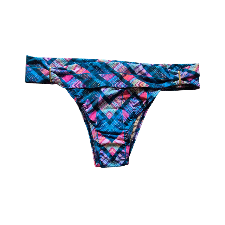 Double Waisted Metal Styles